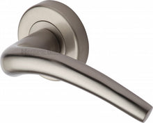 Load image into Gallery viewer, Heritage Brass Door Handle Lever Latch on Round Rose Wing Design