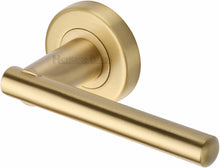 Load image into Gallery viewer, Heritage Brass Door Handle Lever on Rose Challenger Design